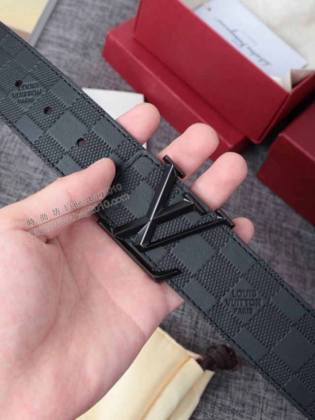 LV皮帶 經典LV腰帶系列 路易威登壓紋牛皮男士腰帶  xfp2110